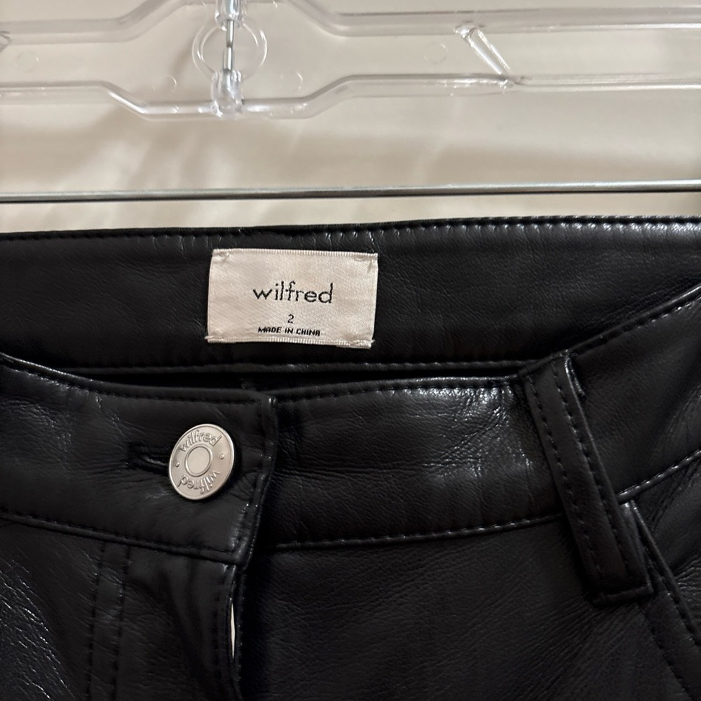 Aritzia Wilfred The Melina Pant Black Vegan Leather Straight High Rise Size 2 - Picture 3 of 5